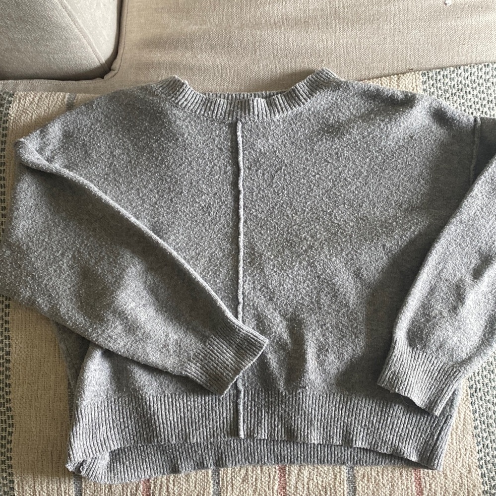 Grey cropped sweater